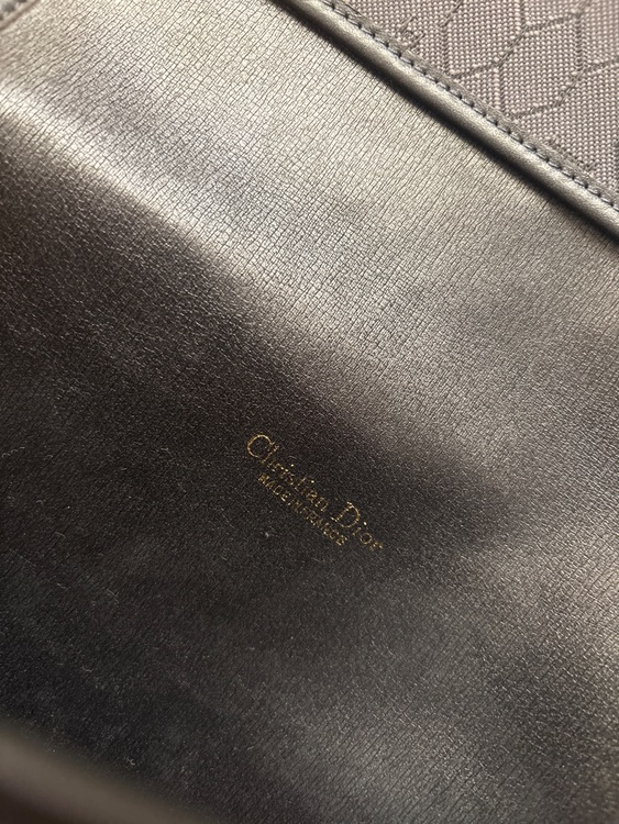 ハンドバッグ（ブランドバッグ）の商品画像 - 査定依頼日：2025年9月27日 - 最高査定価格：15,000円