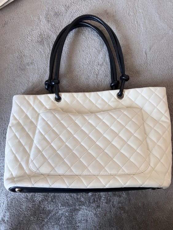 カンボン　白（ブランドバッグ）の商品画像 - 査定依頼日：2026年3月7日 - 最高査定価格：150,000円