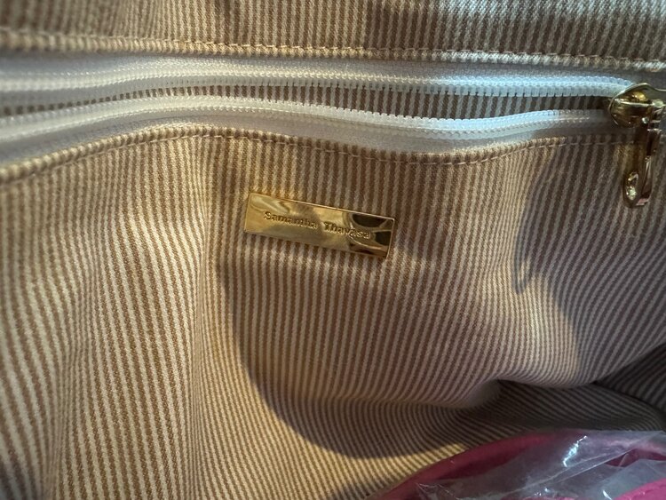 サマンサタバサトートバック大（ブランドバッグ）の商品画像 - 査定依頼日：2025年2月15日 - 最高査定価格：4,000円