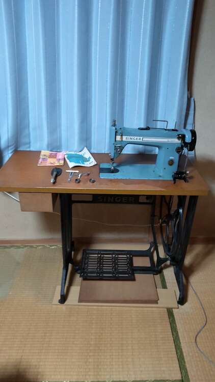 ＳＩＮＧＥＲ188U型ミシン台セット（家電）の商品画像 - 査定依頼日：2023年12月5日 - 最高査定価格：4,000円