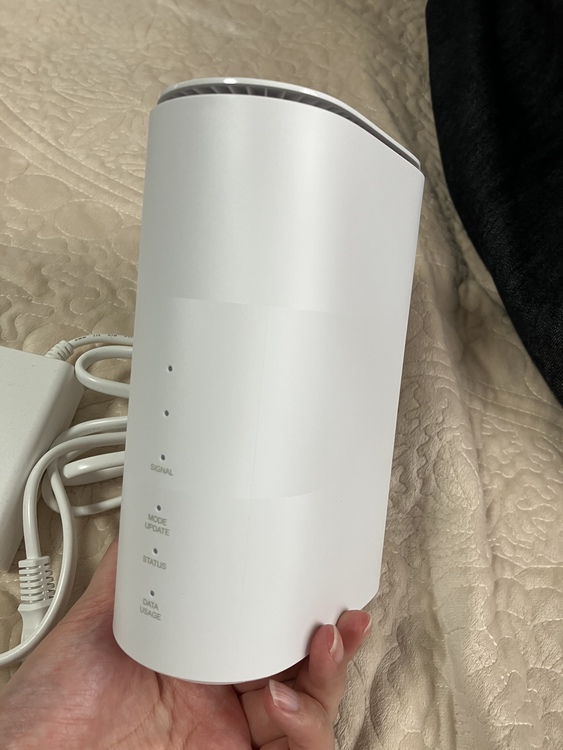 speed WiFi home 5G（家電）の商品画像 - 査定依頼日：2022年5月6日 - 最高査定価格：3,500円