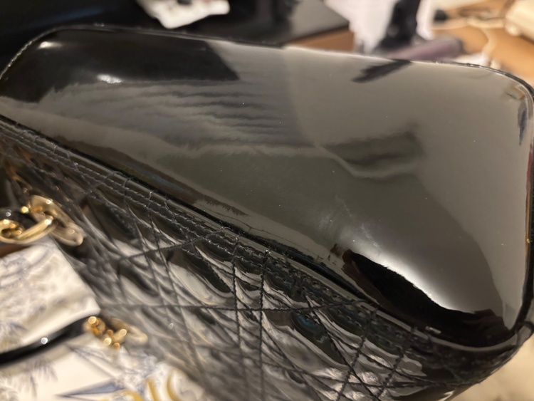 レディーディオールミディアム（ブランドバッグ）の商品画像 - 査定依頼日：2026年4月3日 - 最高査定価格：200,000円