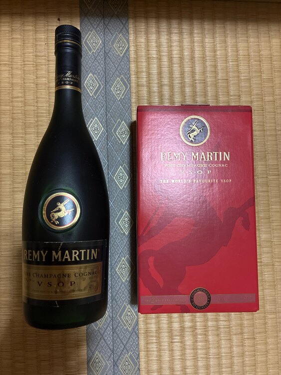 ブランデー レミーマルタン （お酒）の商品画像 - 査定依頼日：2025年5月27日 - 最高査定価格：1,500円