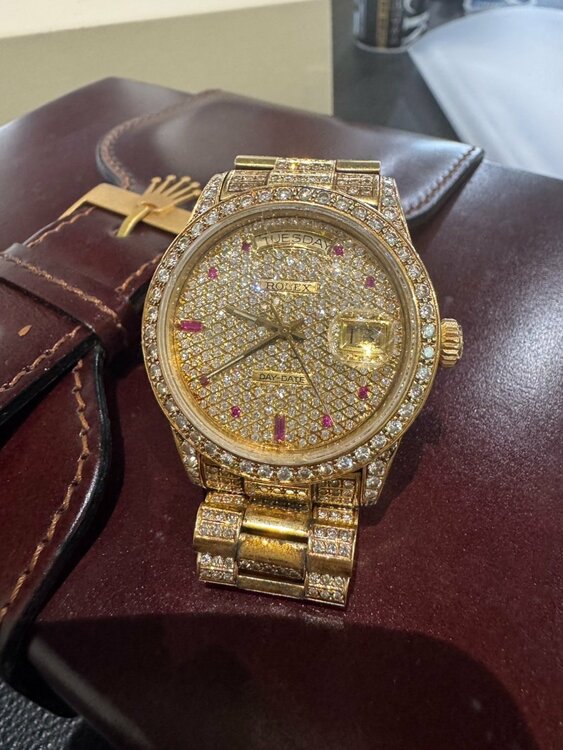 ロレックス デイデイト （高級時計）の商品画像 - 査定依頼日：2026年3月26日 - 最高査定価格：3,000,000円