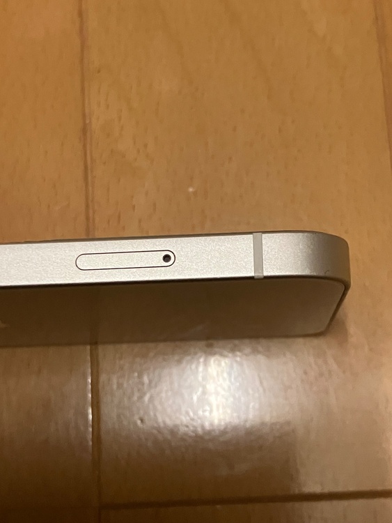 iphone13 128GB ホワイト 初期化済み（スマホ）の商品画像 - 査定依頼日：2026年4月6日 - 最高査定価格：28,000円