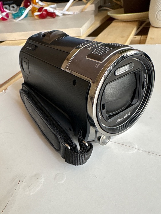 Panasonic HC.V700M（カメラ）の商品画像 - 査定依頼日：2025年10月17日 - 最高査定価格：2,000円