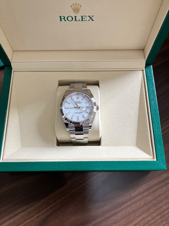 ロレックス デイトジャスト 12633（高級時計）の商品画像 - 査定依頼日：2026年3月30日 - 最高査定価格：2,160,000円