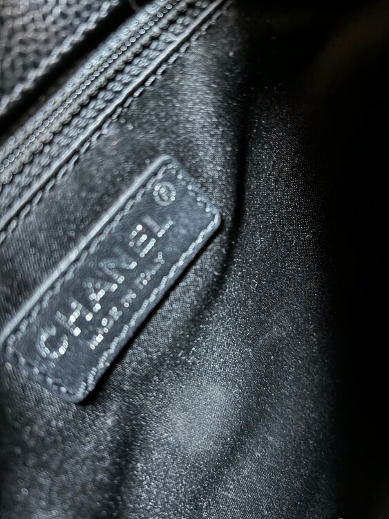 キャビアスキン　チェーントート（ブランドバッグ）の商品画像 - 査定依頼日：2025年2月8日 - 最高査定価格：330,000円