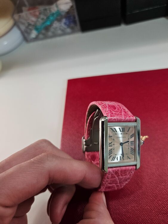 カルティエ タンク （高級時計）の商品画像 - 査定依頼日：2025年6月14日 - 最高査定価格：280,000円