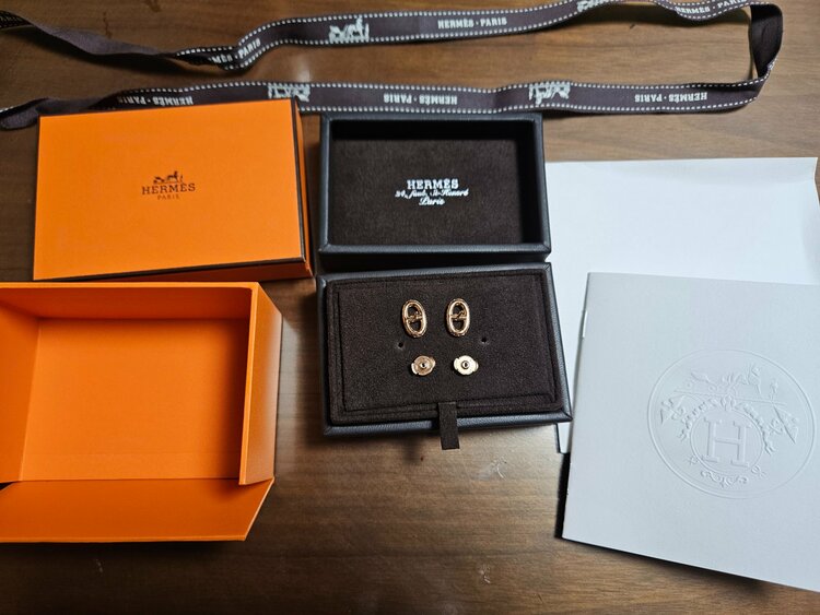 ファランドール ピアス ピンクゴールド×ダイヤモンド H221516B （金・貴金属）の商品画像 - 査定依頼日：2026年2月24日 - 最高査定価格：100,000円