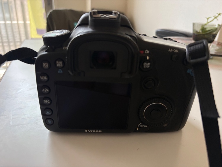 EOS7D（カメラ）の商品画像 - 査定依頼日：2026年7月24日 - 最高査定価格：20,000円
