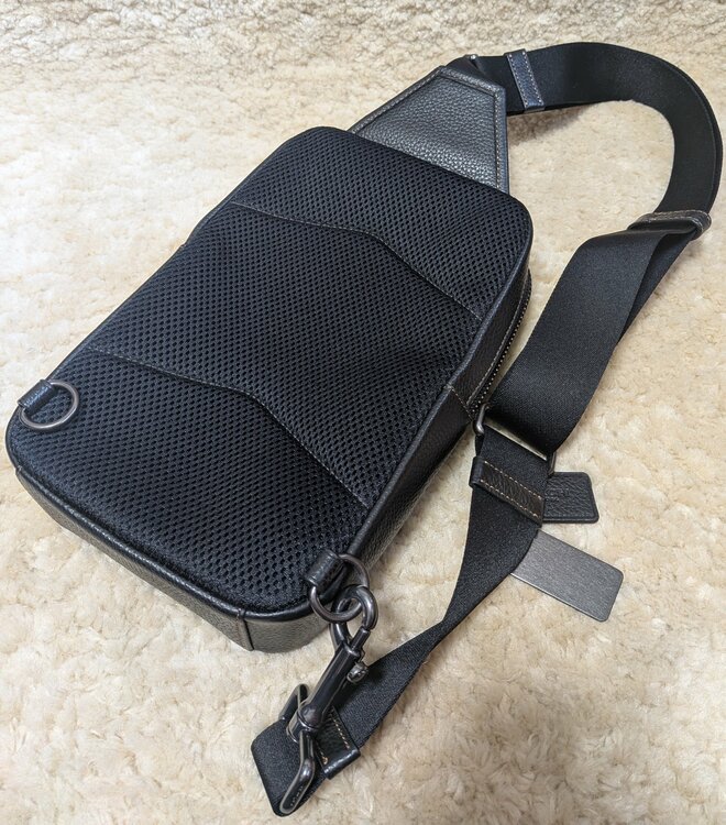 C9865（ブランドバッグ）の商品画像 - 査定依頼日：2026年3月17日 - 最高査定価格：10,000円