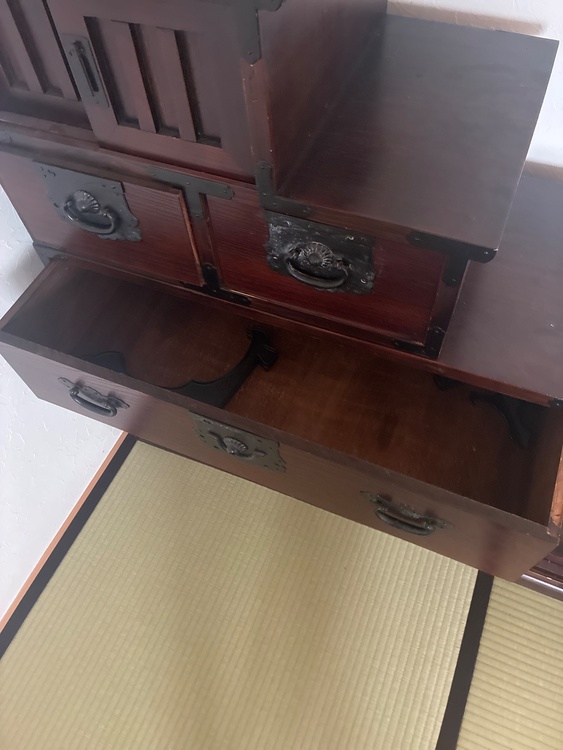 階段式箪笥（美術品・骨董品）の商品画像 - 査定依頼日：2026年9月2日 - 最高査定価格：5,000円