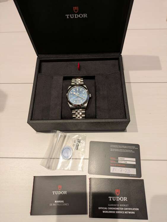 チューダー ブラックベイ M79660-0002 SS/（高級時計）の商品画像 - 査定依頼日：2025年1月20日 - 最高査定価格：420,000円