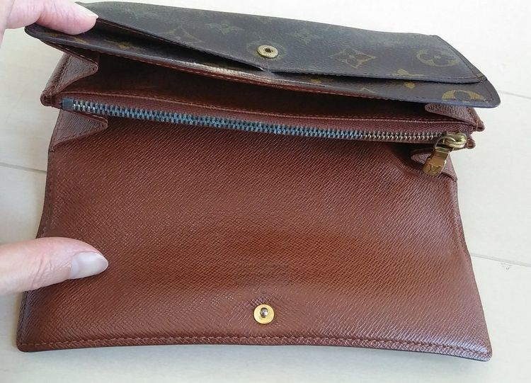 ヴィトン（ブランド財布・小物）の商品画像 - 査定依頼日：2022年6月27日 - 最高査定価格：500円