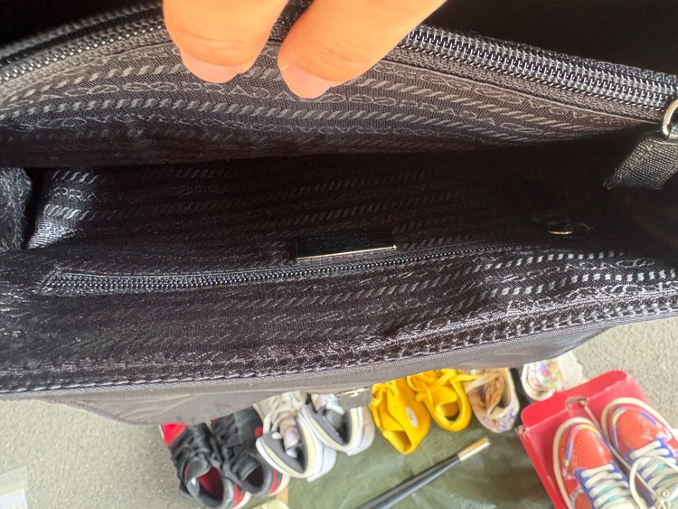 プラダ  （ブランドバッグ）の商品画像 - 査定依頼日：2026年1月17日 - 最高査定価格：20,000円