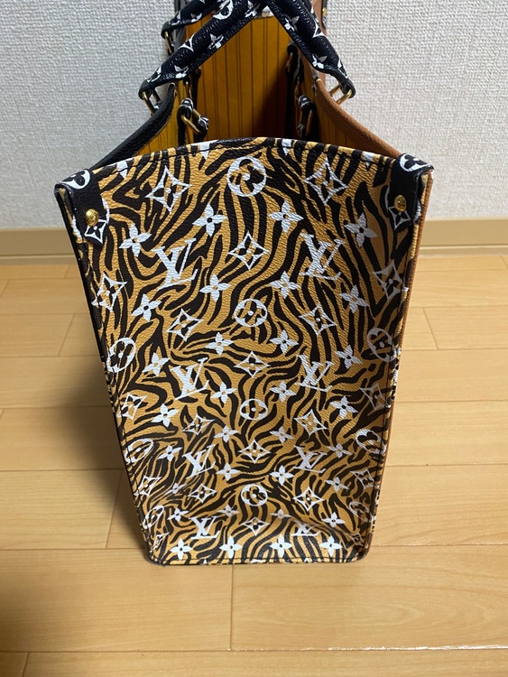 オンザゴーGM（ブランドバッグ）の商品画像 - 査定依頼日：2026年3月23日 - 最高査定価格：100,000円