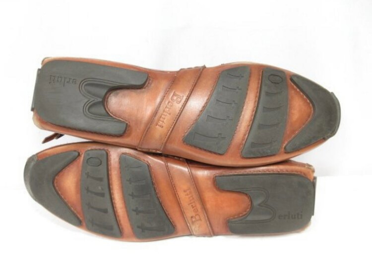 ベルルッティ　カリグラフィー　メンズシューズ　サイズ8 1/2（古着・ファッション）の商品画像 - 査定依頼日：2025年1月21日 - 最高査定価格：5,000円