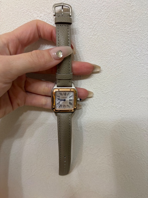 カルティエ サントス 8988 OO1189Xx（高級時計）の商品画像 - 査定依頼日：2026年1月20日 - 最高査定価格：950,000円