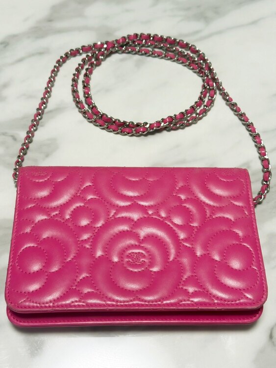 シャネル カメリア （ブランドバッグ）の商品画像 - 査定依頼日：2025年3月22日 - 最高査定価格：120,000円