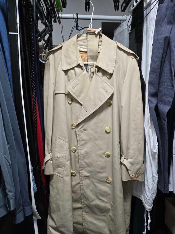 BURBERRY トレンチコート（古着・ファッション）の商品画像 - 査定依頼日：2026年4月27日 - 最高査定価格：100,000円