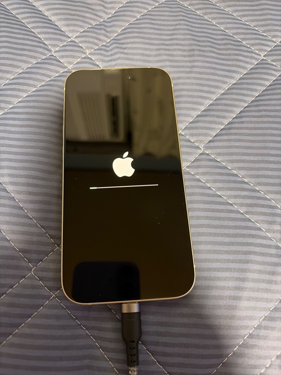 iPhone iPhone 15 128GB Softbank（スマホ）の商品画像 - 査定依頼日：2026年8月6日 - 最高査定価格：66,000円