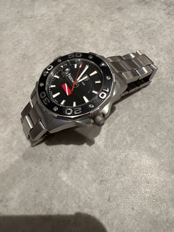 タグホイヤー アクアレーサー （高級時計）の商品画像 - 査定依頼日：2026年4月26日 - 最高査定価格：220,000円