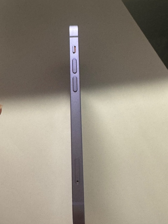 iPhone 12 128GB SIMフリー（スマホ）の商品画像 - 査定依頼日：2026年3月9日 - 最高査定価格：27,000円