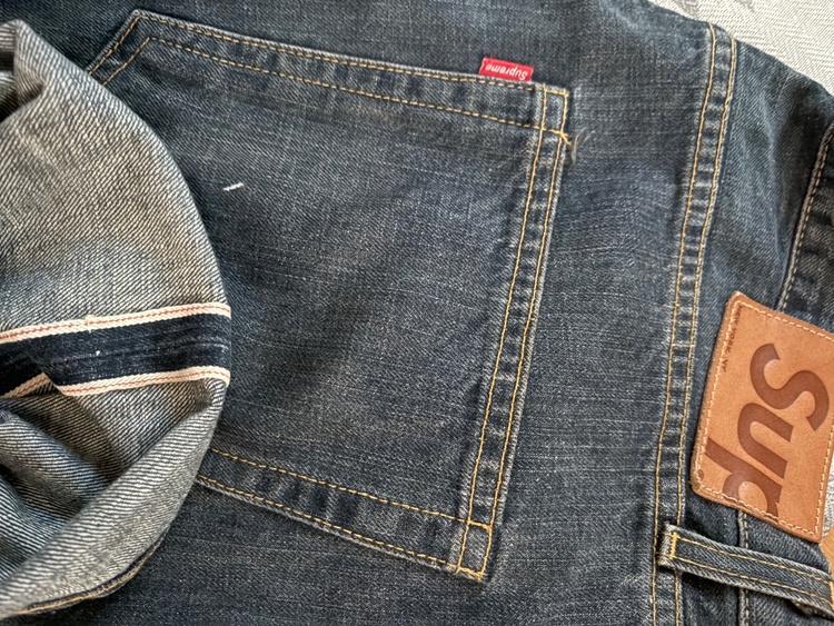 Supreme Regular Jean（古着・ファッション）の商品画像 - 査定依頼日：2026年8月26日 - 最高査定価格：5,000円