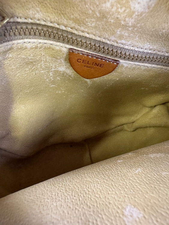 バック（ブランドバッグ）の商品画像 - 査定依頼日：2025年12月2日 - 最高査定価格：20,000円