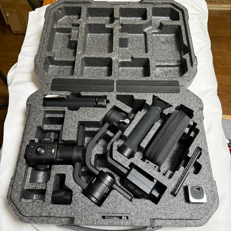 DJI RONIN-S（カメラ）の商品画像 - 査定依頼日：2026年1月28日 - 最高査定価格：4,500円