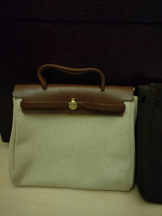 エールバッグ（ブランドバッグ）の商品画像 - 査定依頼日：2025年9月28日 - 最高査定価格：80,000円