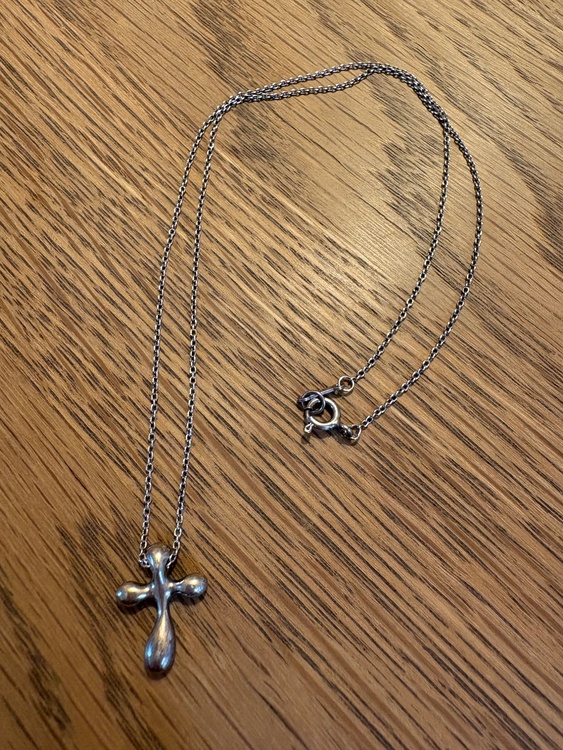 ティファニー　エルサペレッティ　クロスネックレス（金・貴金属）の商品画像 - 査定依頼日：2026年1月29日 - 最高査定価格：10,000円