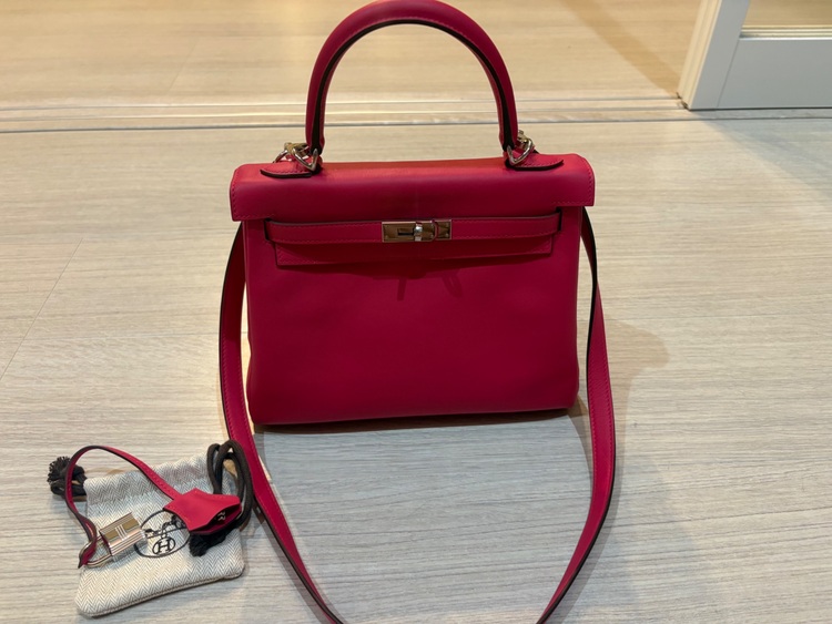 エルメス ケリー （ブランドバッグ）の商品画像 - 査定依頼日：2025年8月15日 - 最高査定価格：2,200,000円