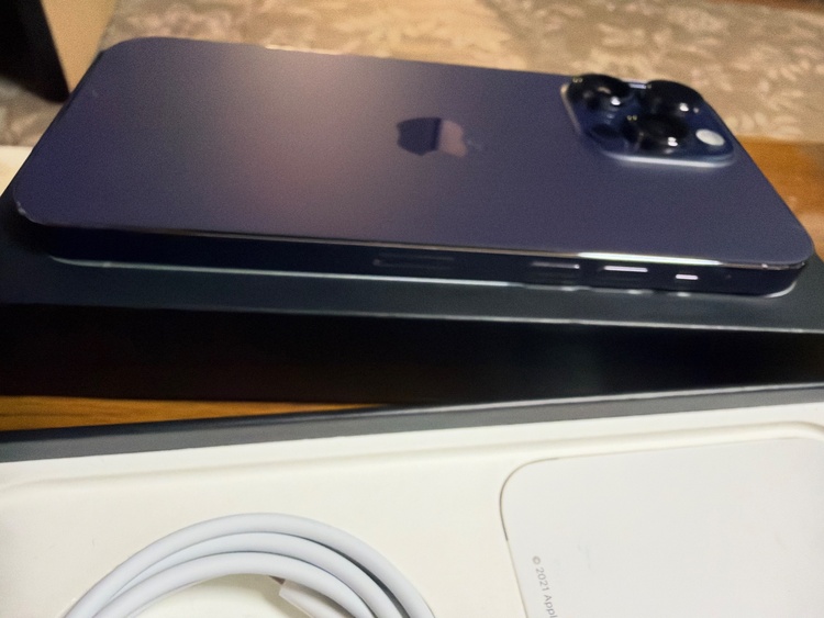 iPhone iPhone 14 Pro Max 256GB docomo（スマホ）の商品画像 - 査定依頼日：2026年10月3日 - 最高査定価格：81,000円
