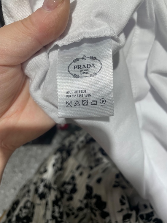 プラダ  （ブランドバッグ）の商品画像 - 査定依頼日：2026年4月12日 - 最高査定価格：30,000円