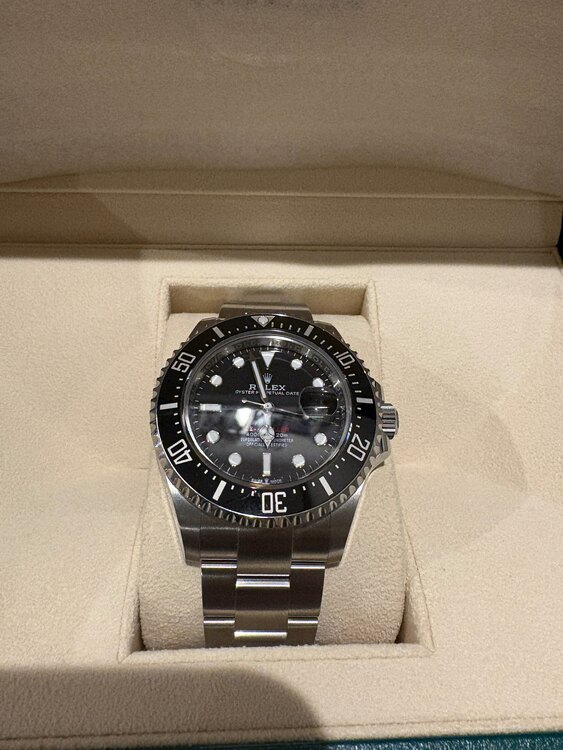 ロレックス シードゥエラー （高級時計）の商品画像 - 査定依頼日：2025年1月28日 - 最高査定価格：1,580,000円