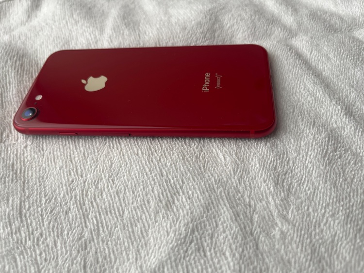 iPhone8（スマホ）の商品画像 - 査定依頼日：2025年8月16日 - 最高査定価格：8,000円