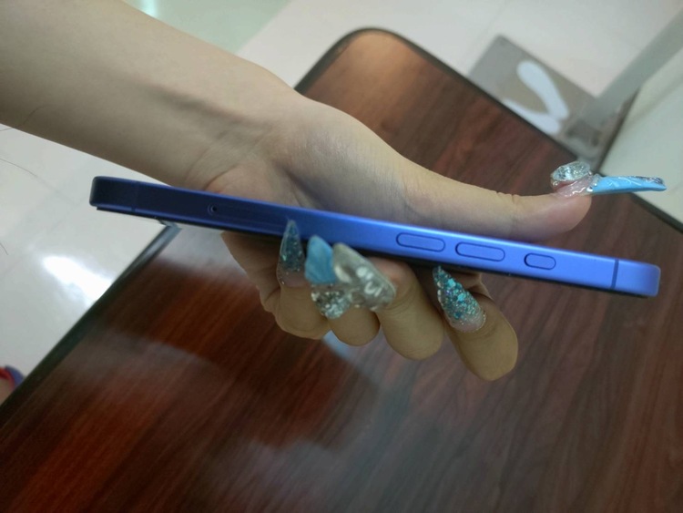 iPhone16 128GB 美品（スマホ）の商品画像 - 査定依頼日：2026年9月2日 - 最高査定価格：90,000円