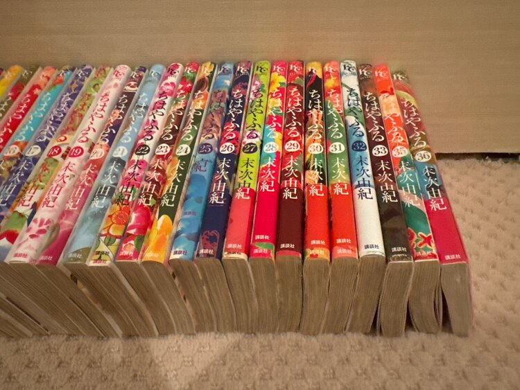 ちはやふる　第1-36巻（古本）の商品画像 - 査定依頼日：2024年12月26日 - 最高査定価格：1,000円