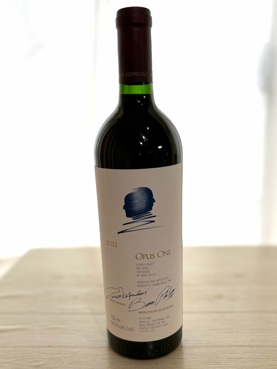 Opus One 2012（お酒）の商品画像 - 査定依頼日：2026年4月10日 - 最高査定価格：46,000円