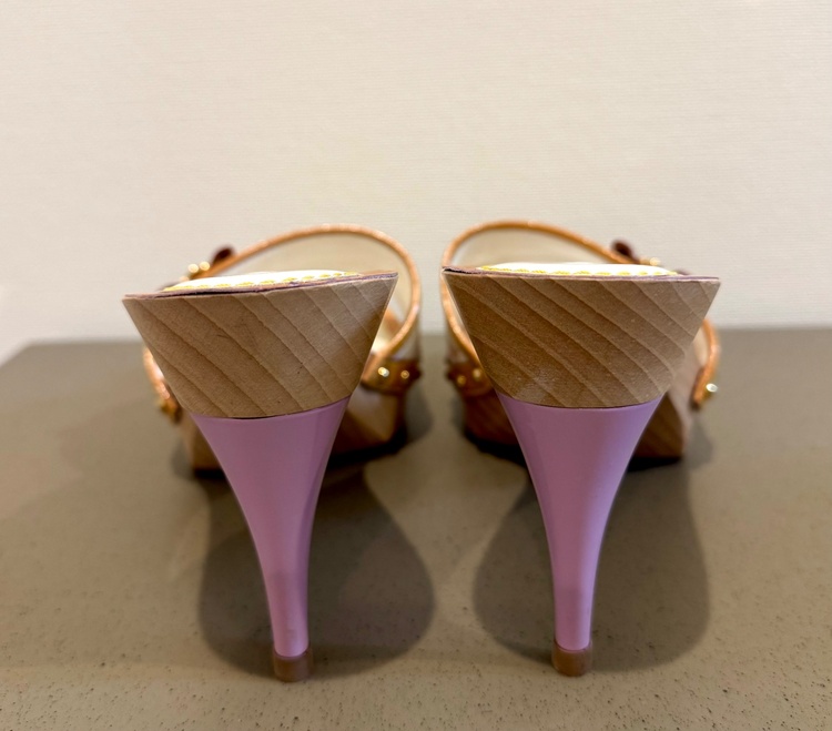 モノグラム・マルチカラー ミュールサンダル（古着・ファッション）の商品画像 - 査定依頼日：2025年12月7日 - 最高査定価格：100,000円