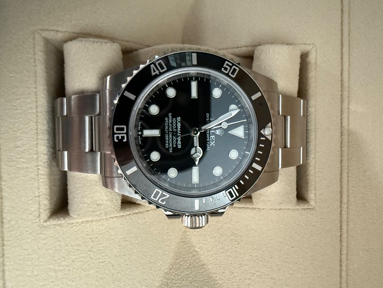 ロレックス サブマリーナー 12406（高級時計）の商品画像 - 査定依頼日：2025年7月26日 - 最高査定価格：1,720,000円