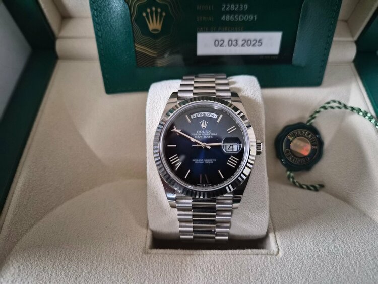 WGブルーオンブレ（高級時計）の商品画像 - 査定依頼日：2026年1月19日 - 最高査定価格：7,600,000円