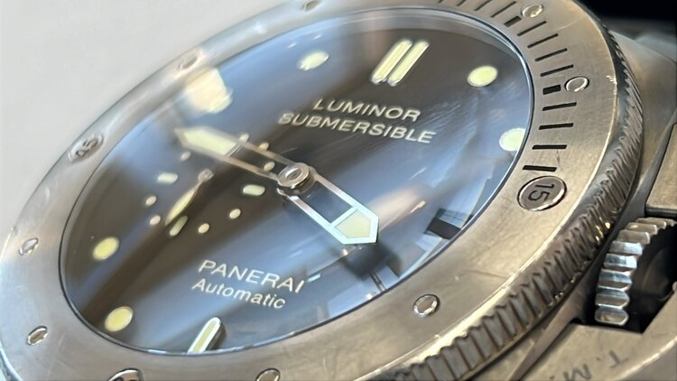 パネライ サブマーシブル pam00305（高級時計）の商品画像 - 査定依頼日：2025年2月12日 - 最高査定価格：580,000円