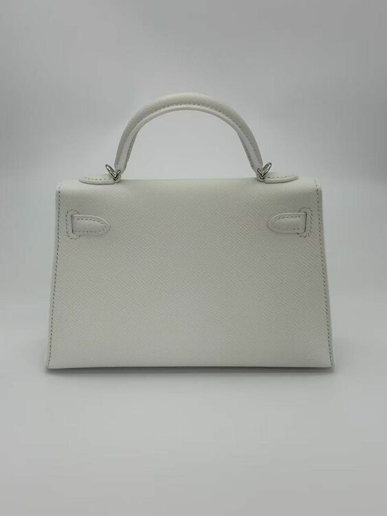 エルメス ケリーミニ2代 ナタ シルバー金具（ブランドバッグ）の商品画像 - 査定依頼日：2025年10月15日 - 最高査定価格：2,950,000円