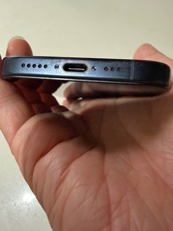 iPhone iPhone 15 Pro 128GB SIMフリー（スマホ）の商品画像 - 査定依頼日：2026年7月1日 - 最高査定価格：49,000円