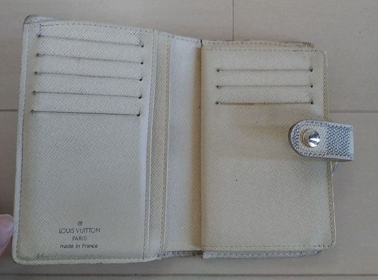 ヴィトン（ブランド財布・小物）の商品画像 - 査定依頼日：2022年6月27日 - 最高査定価格：1,500円