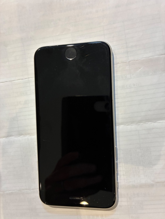 iPhone SE (第 3 世代) 64GB Softbank（スマホ）の商品画像 - 査定依頼日：2026年1月31日 - 最高査定価格：20,000円