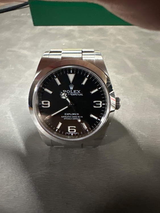 ロレックス エクスプローラー 21427（高級時計）の商品画像 - 査定依頼日：2025年9月1日 - 最高査定価格：1,080,000円